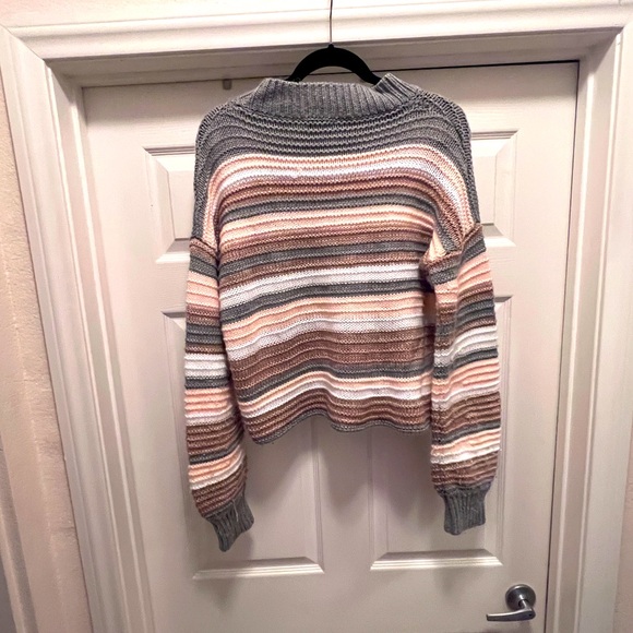 Women’s Knitted Mock Neck Long Sleeve Pink Grey White Striped Sweater Size M/L - Picture 2 of 3